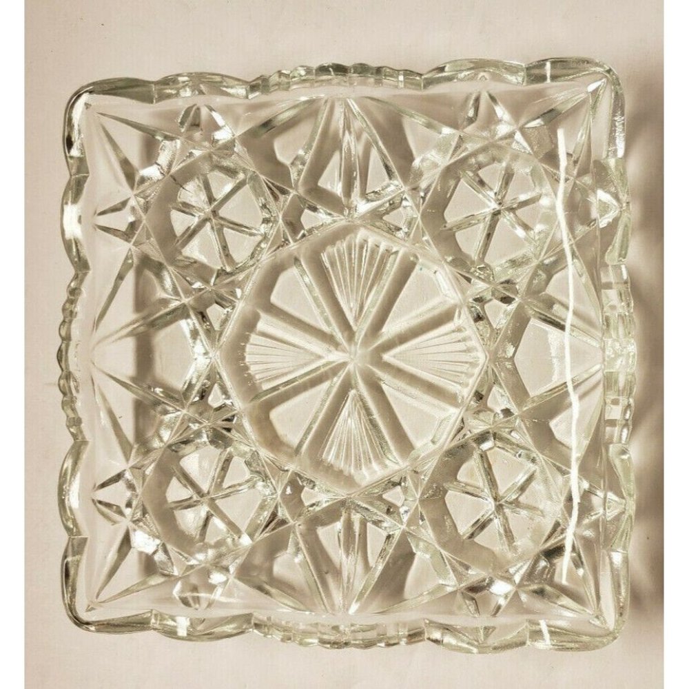 Square Dish, Vintage 7", Pressed Glass, Star Pattern, Scalloped edges, (G157)